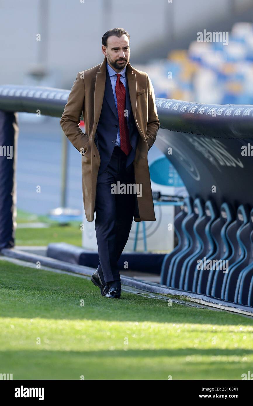 Why is Napoli aggressively cutting its squad size? Why is Napoli aggressively cutting its squad size?