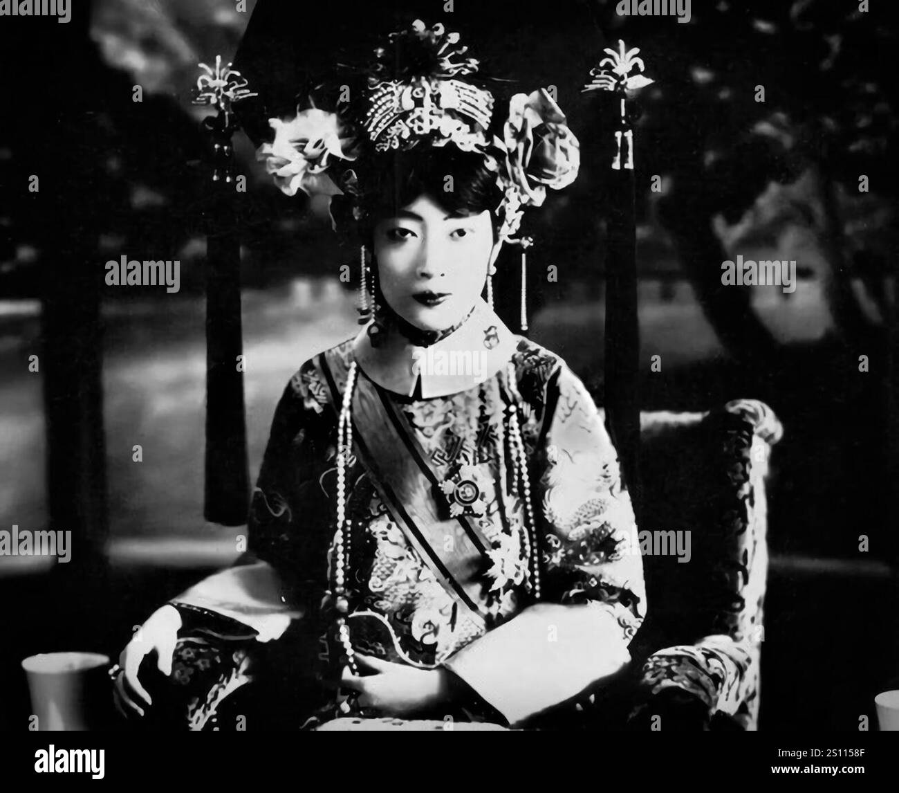 Wan rong hi-res stock photography and images - Alamy
