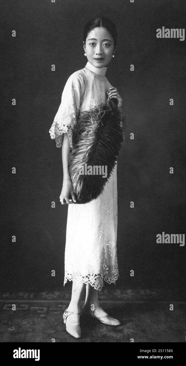 Wan rong hi-res stock photography and images - Alamy