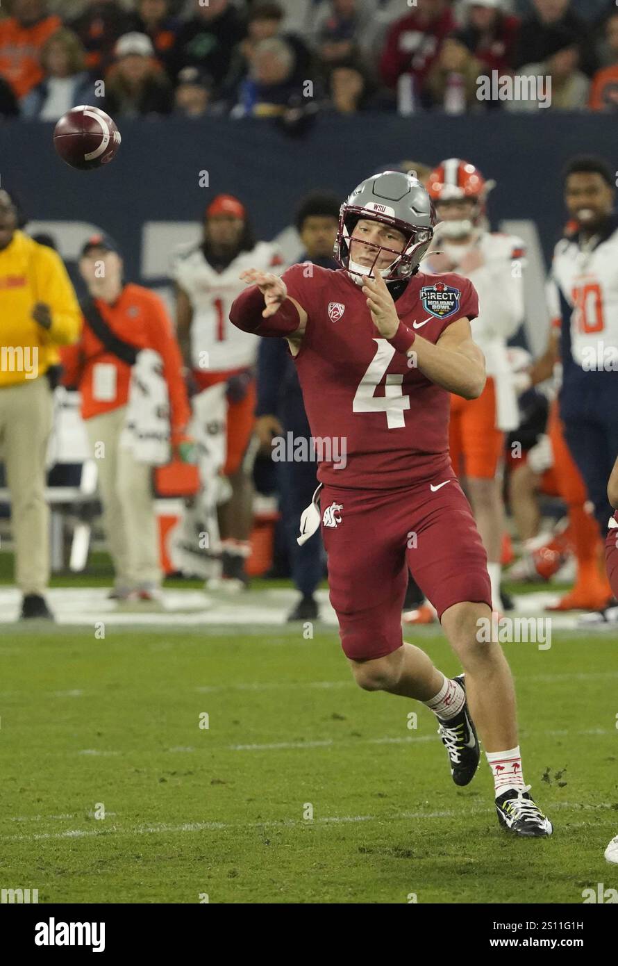 Washington State quarterback Zevi Eckhaus (4) makes a play with the