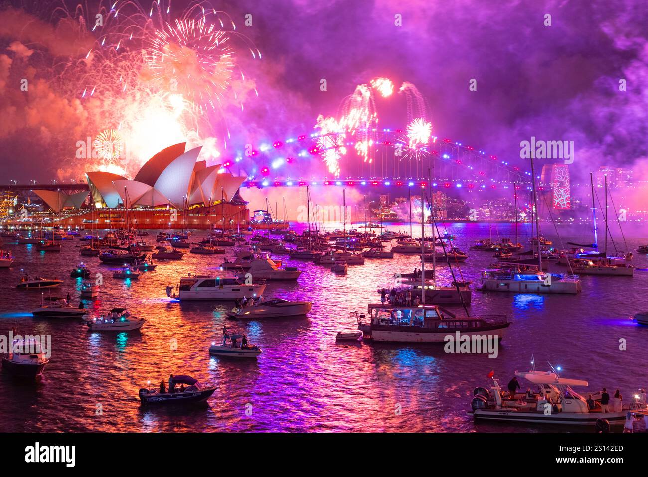 Sydney, Australia. 31 December 2024. Australia anticipates the arrival ...