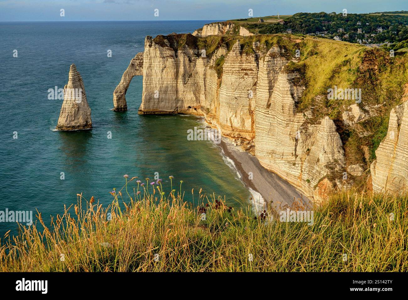 The chalk cliffs of Etretat, France, Normandy Stock Photo - Alamy
