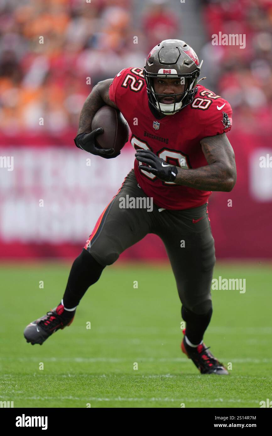 Tampa Bay Buccaneers tight end Devin Culp (82) runs after a catch ...