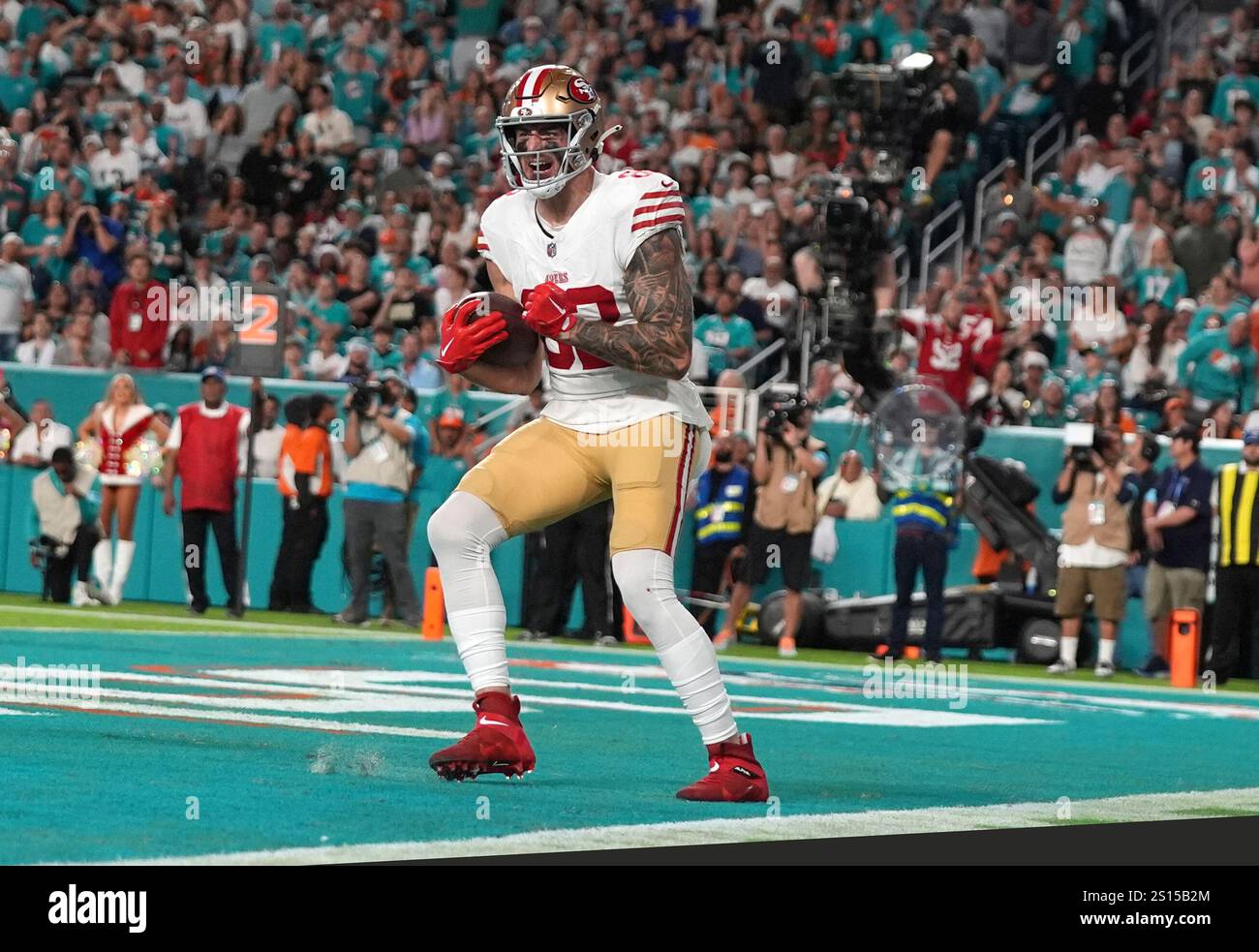 Saubert San Francisco 49ers tight end Eric Saubert (82) scores a touchdown ...
