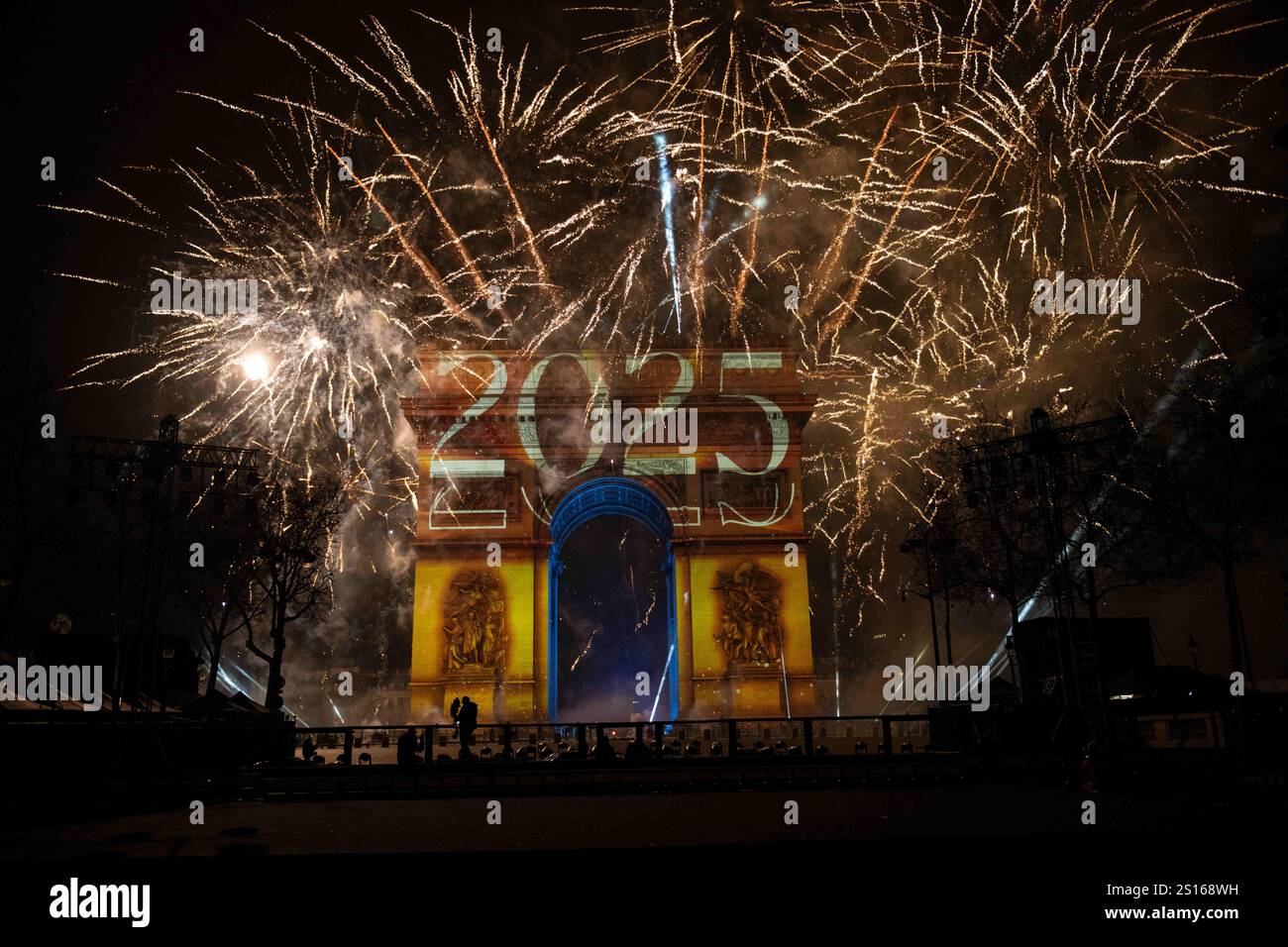 Fireworks and light show on the Arc de Triomphe for the 2025 New Year celebrations on the Champs