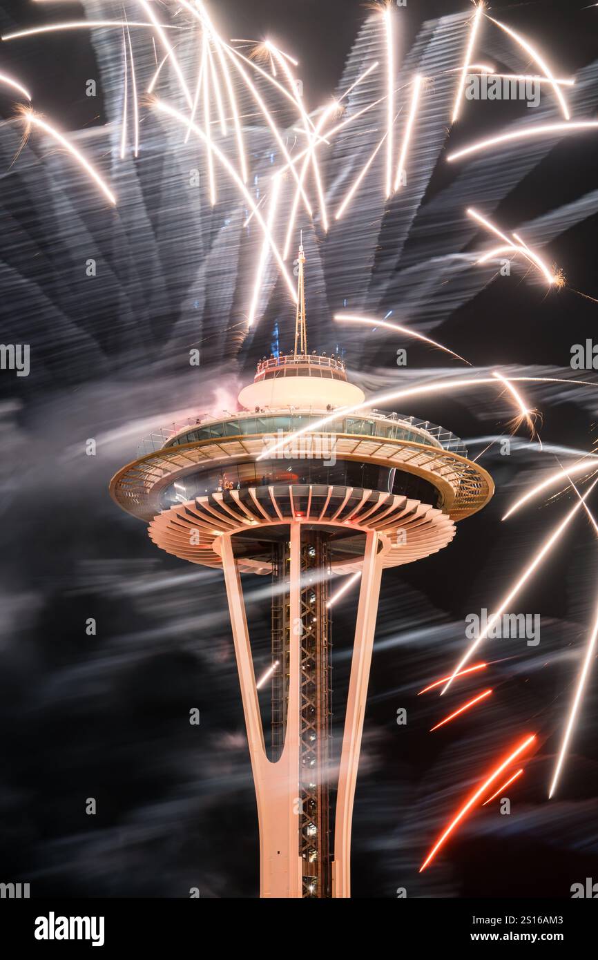 Seattle, USA. 1st Jan, 2025. New Years Eve fireworks at the iconic
