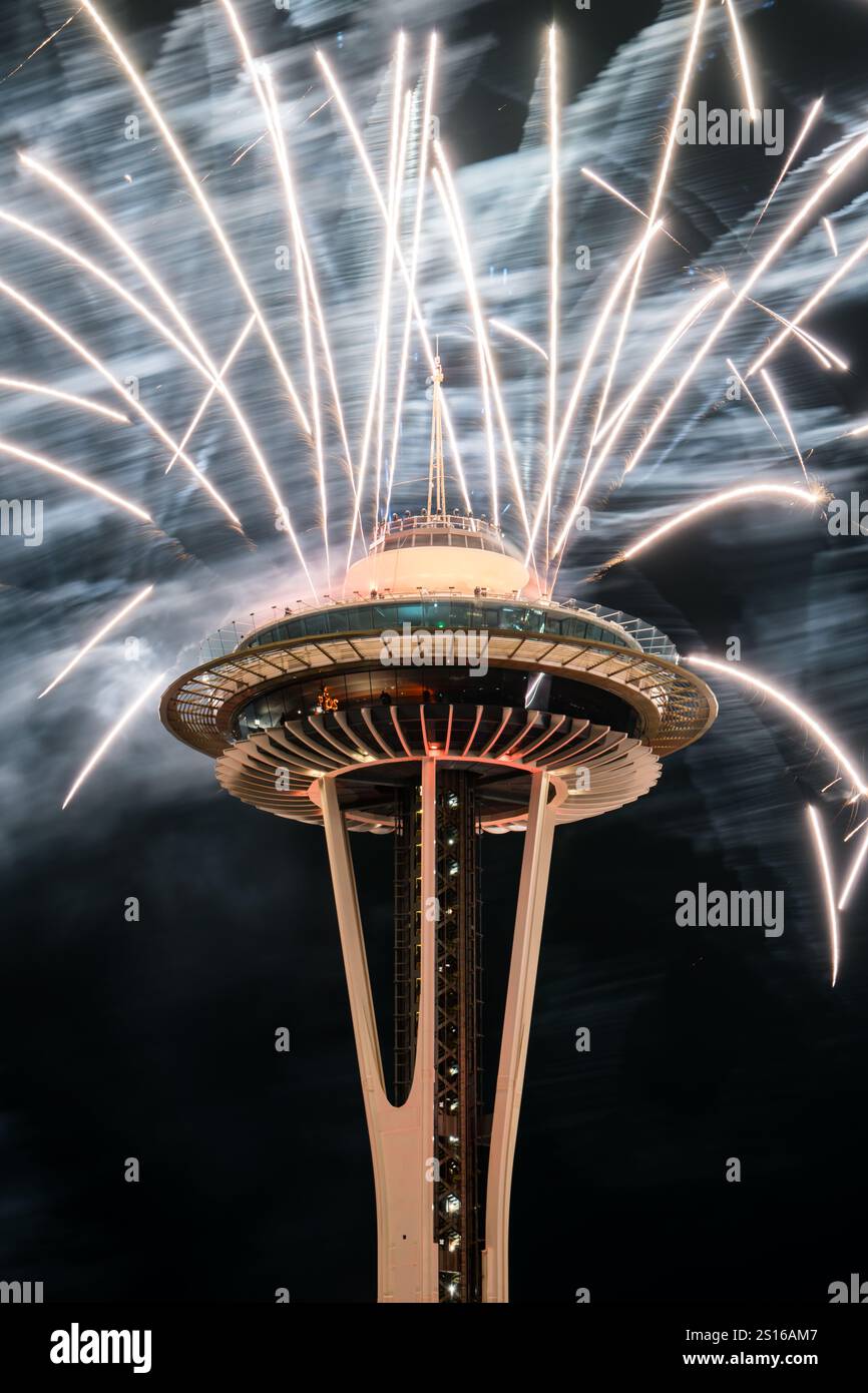 Seattle, USA. 1st Jan, 2025. New Years Eve fireworks at the iconic