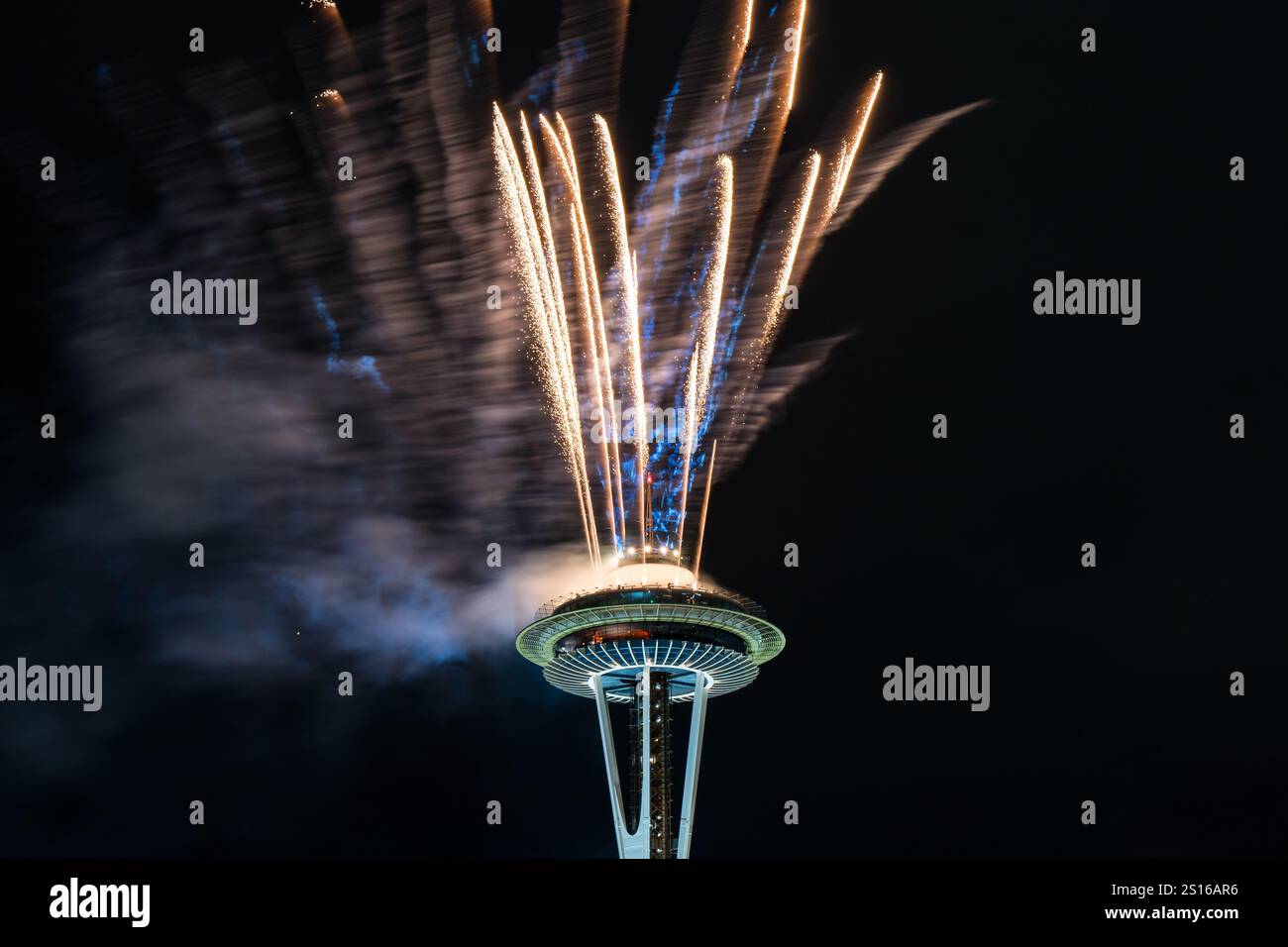 Seattle, USA. 1st Jan, 2025. New Years Eve fireworks at the iconic