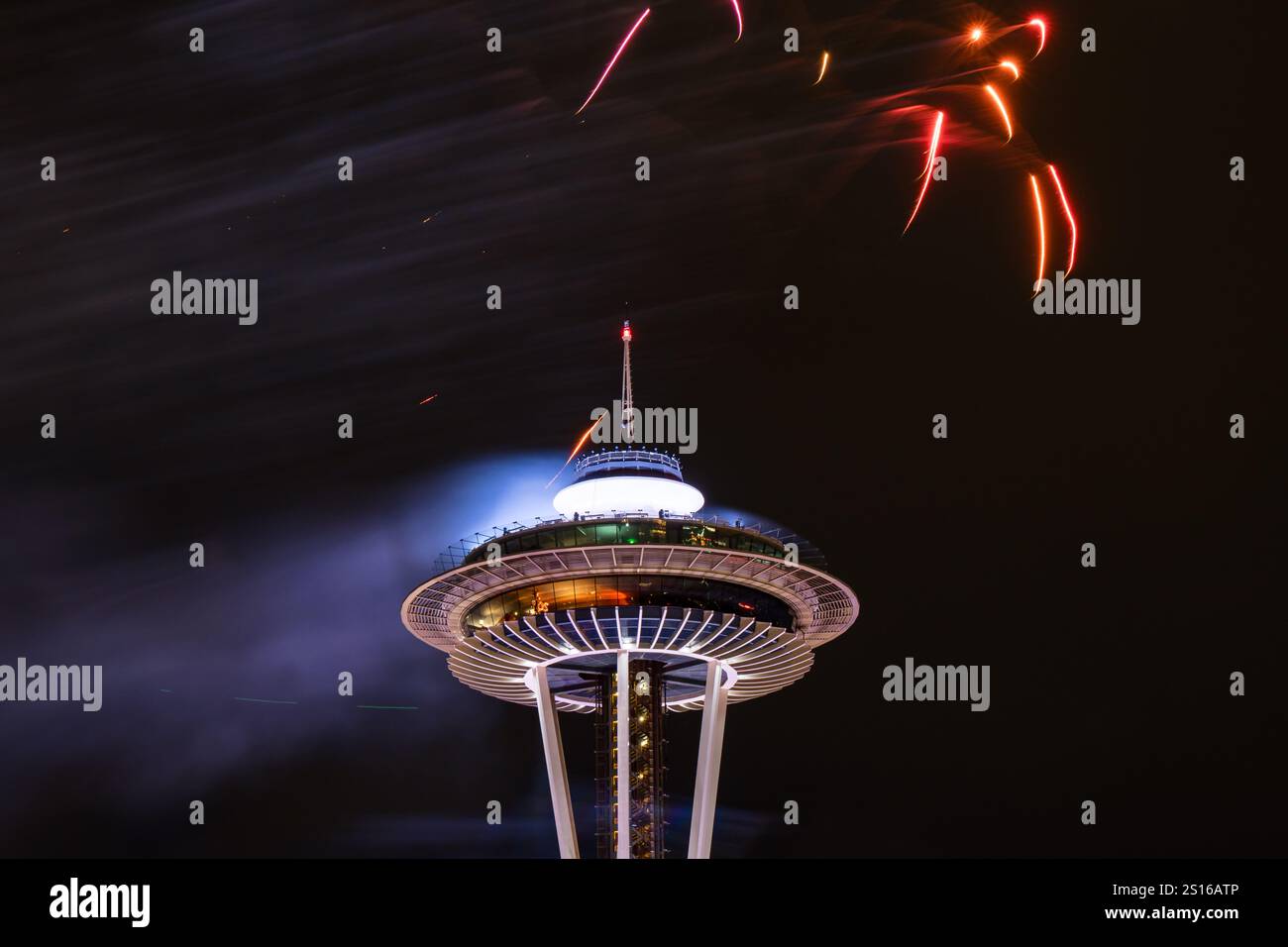 Seattle, USA. 1st Jan, 2025. New Years Eve fireworks at the iconic Space Needle. James Anderson