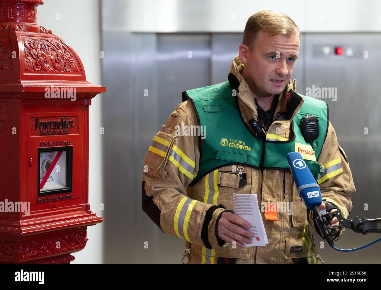 01 January 2025, Berlin Vinzenz Kasch, spokesman for the Berlin fire