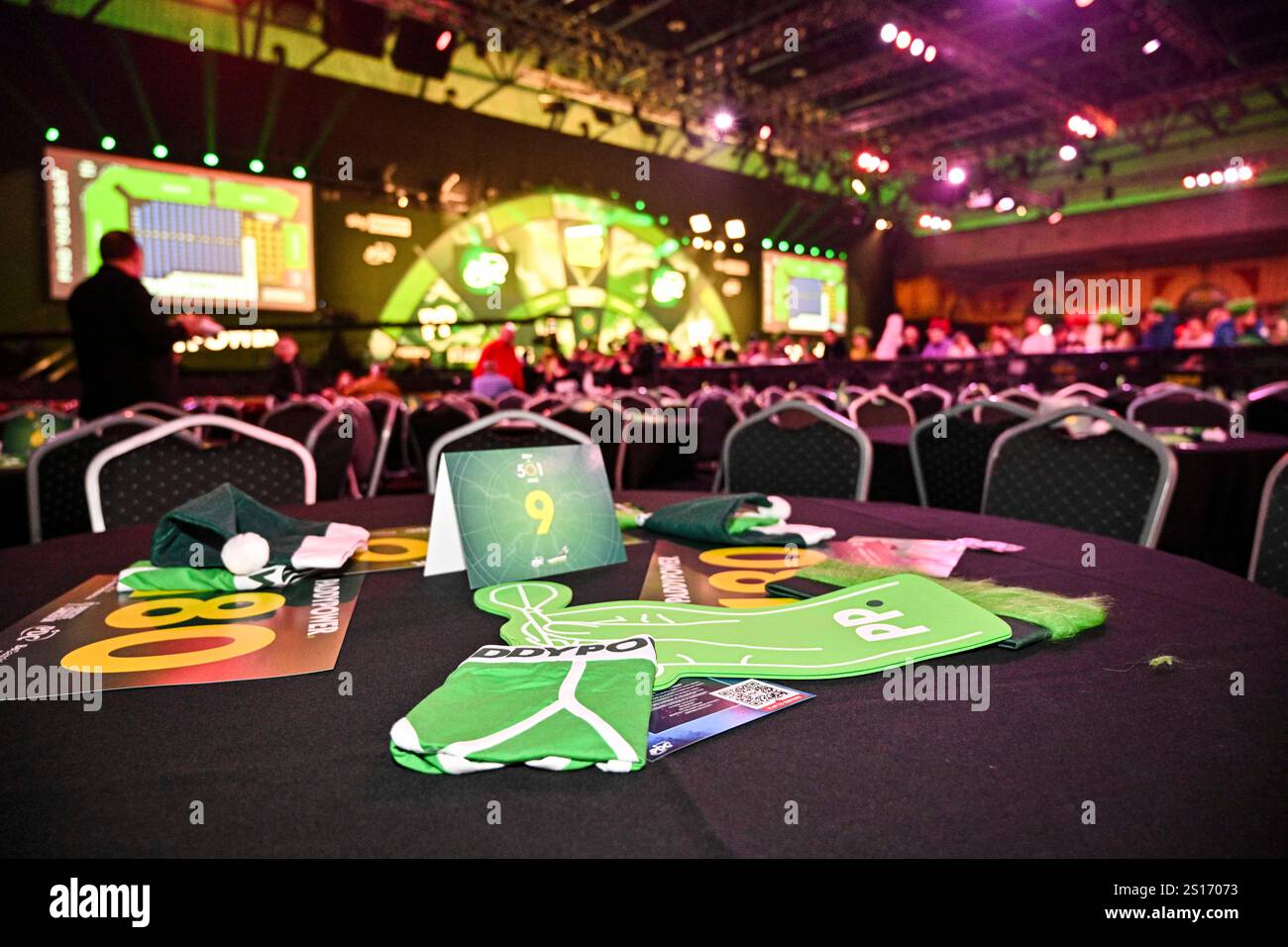 Alexandra Palace, London, UK. 1st Jan, 2025. 2024/25 PDC Paddy Power ...