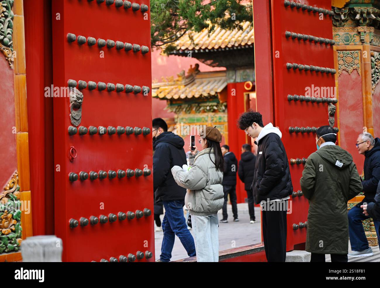 BEIJING, CHINA JANUARY 1, 2025 Chinese and foreign tourists visit
