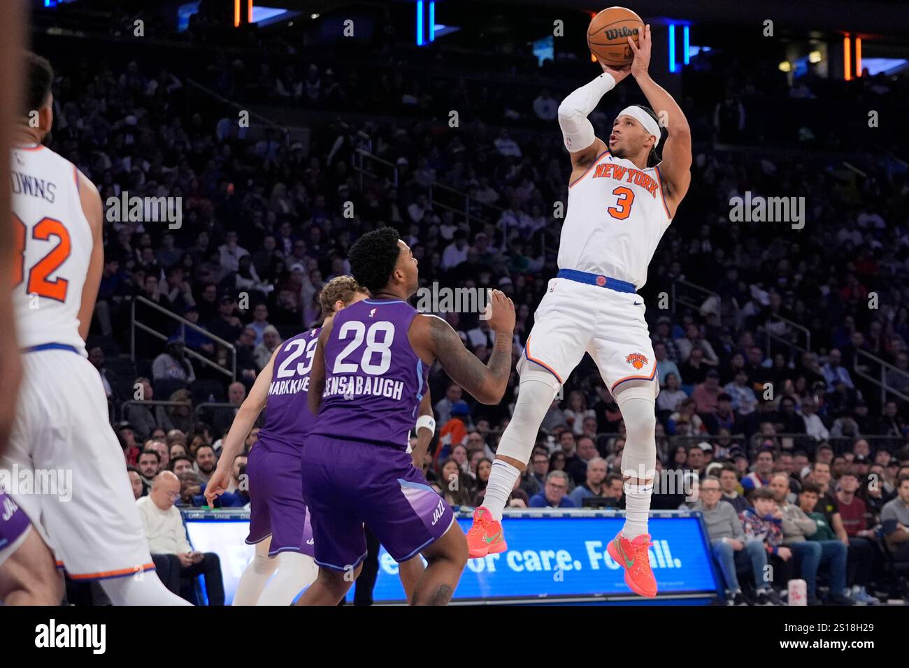 New York Knicks' Josh Hart (3) shoots over Utah Jazz's Brice Sensabaugh