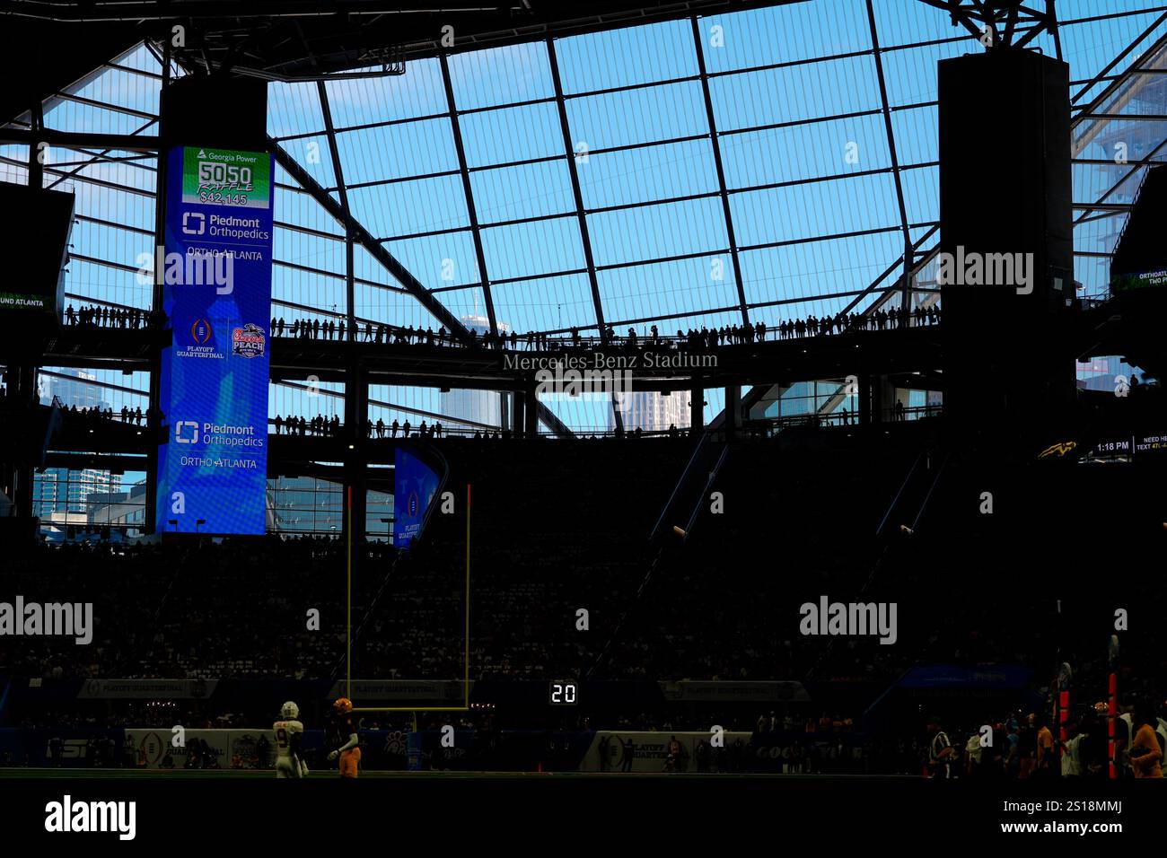 A general view of MercedesBenz Stadium during the game USA, Arizona