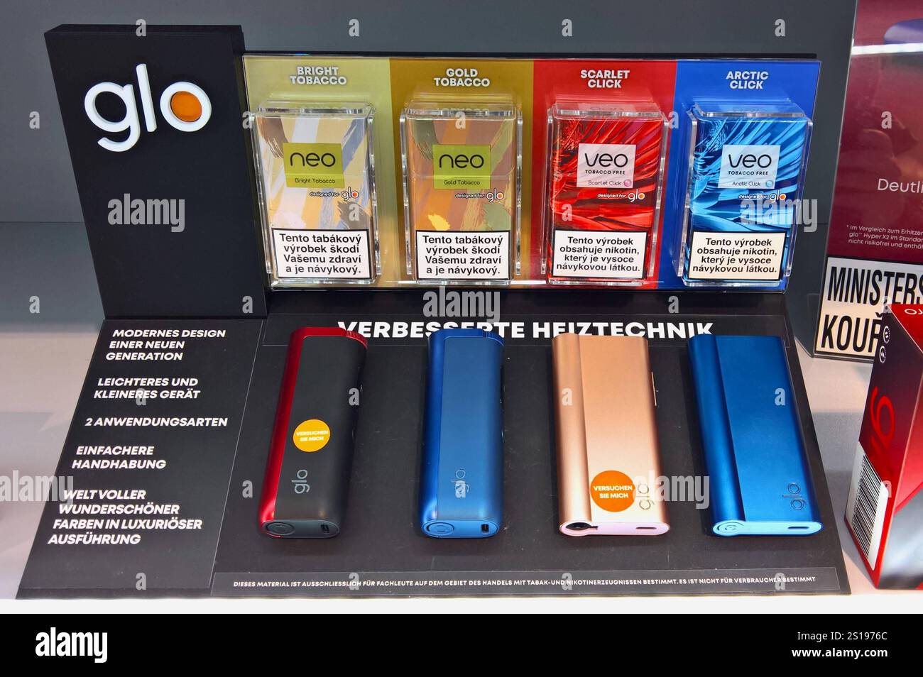 veo cigarettes flavors Glo tobacco heater hi-res stock photography and images