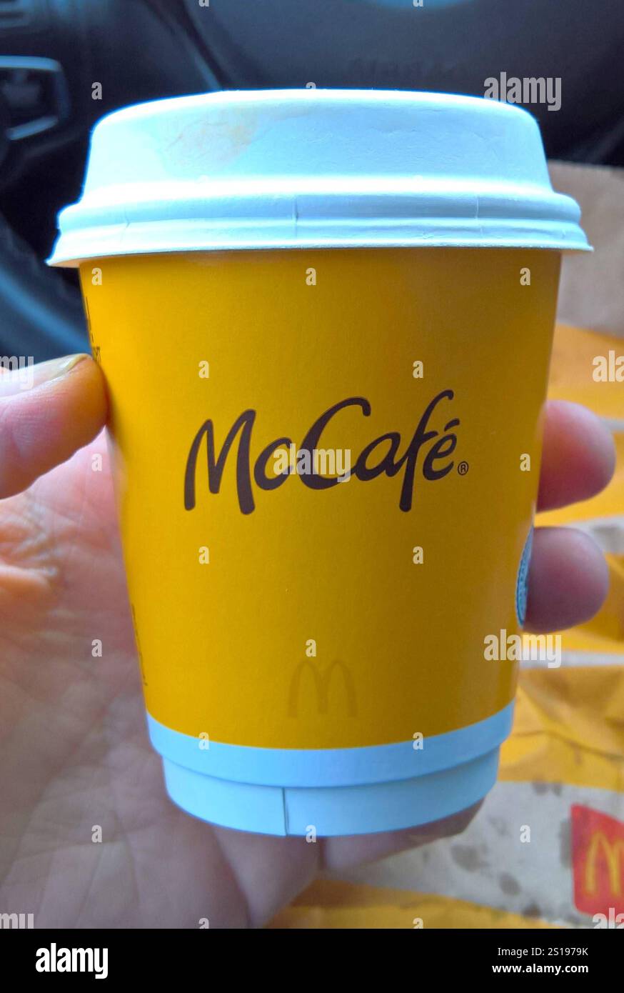 Small Mccafe McCafe by McDonalds. Kleiner Cappuccino im to go Becher *** McCafe by ...
