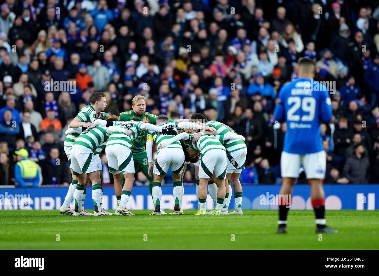 Celtic huddle before the William Hill Premiership match at Ibrox ...