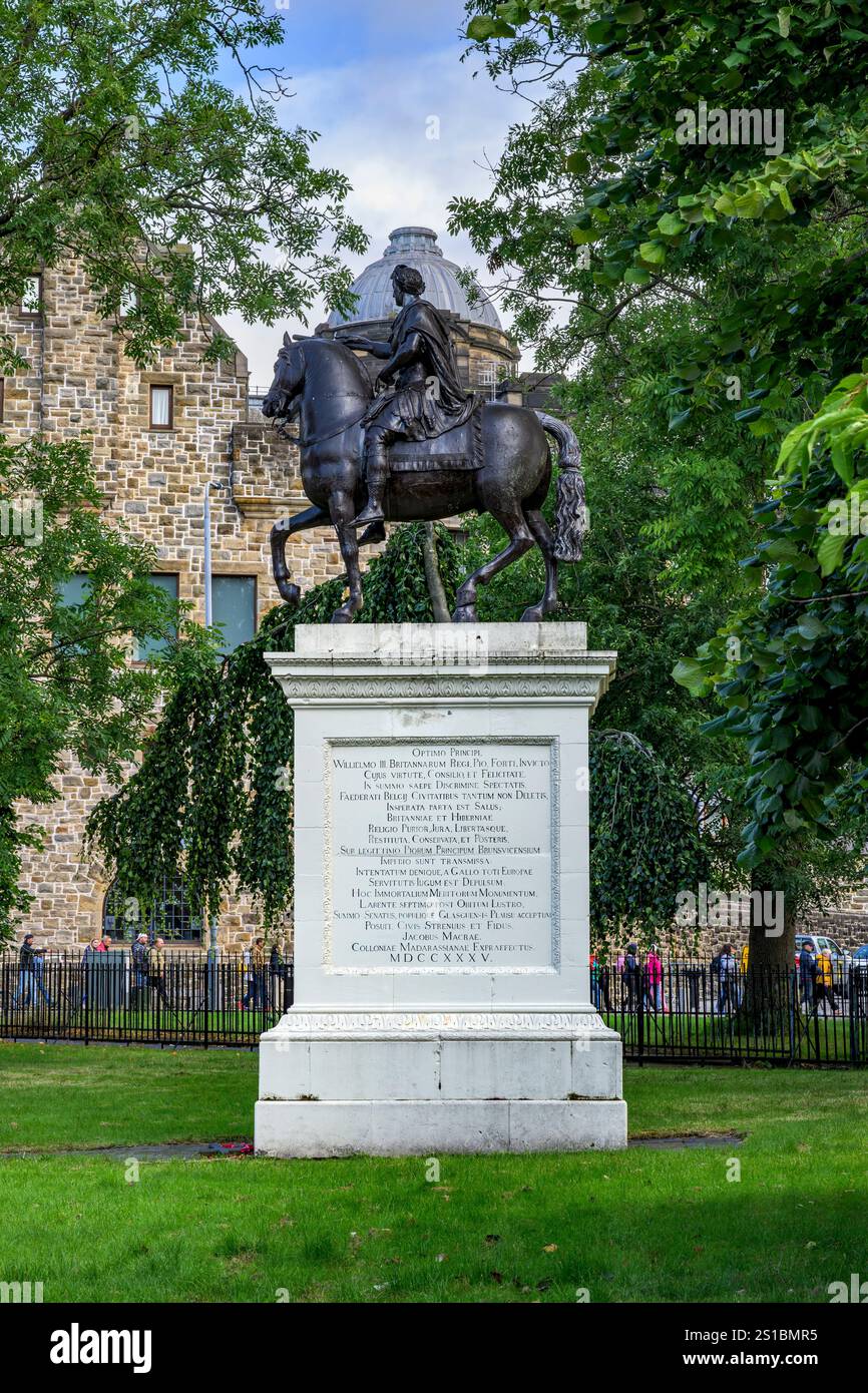 Equestrian statue of King William of Orange, Cathedral Square, Glasgow