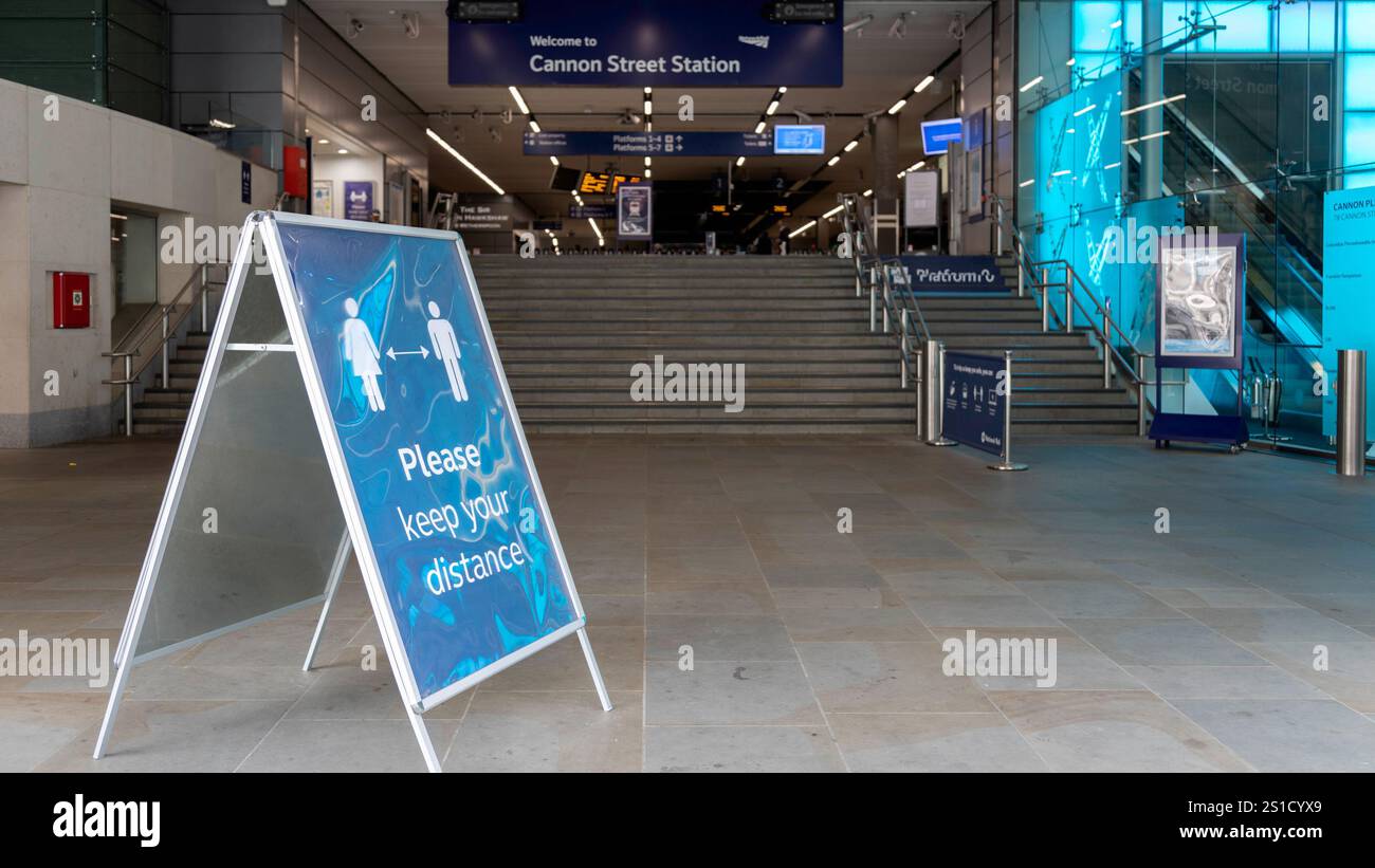 Uk Distance Sign LONDON, UK - JULY 14, 2021: Social Distance sign requesting passengers ...
