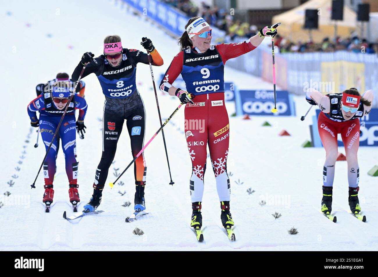 Julie Myhre of Norway wins women's crosscountry skiing classic style