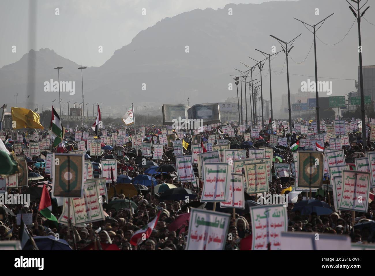 Houthi supporters protest against the US and Israel in Sana a Houthi
