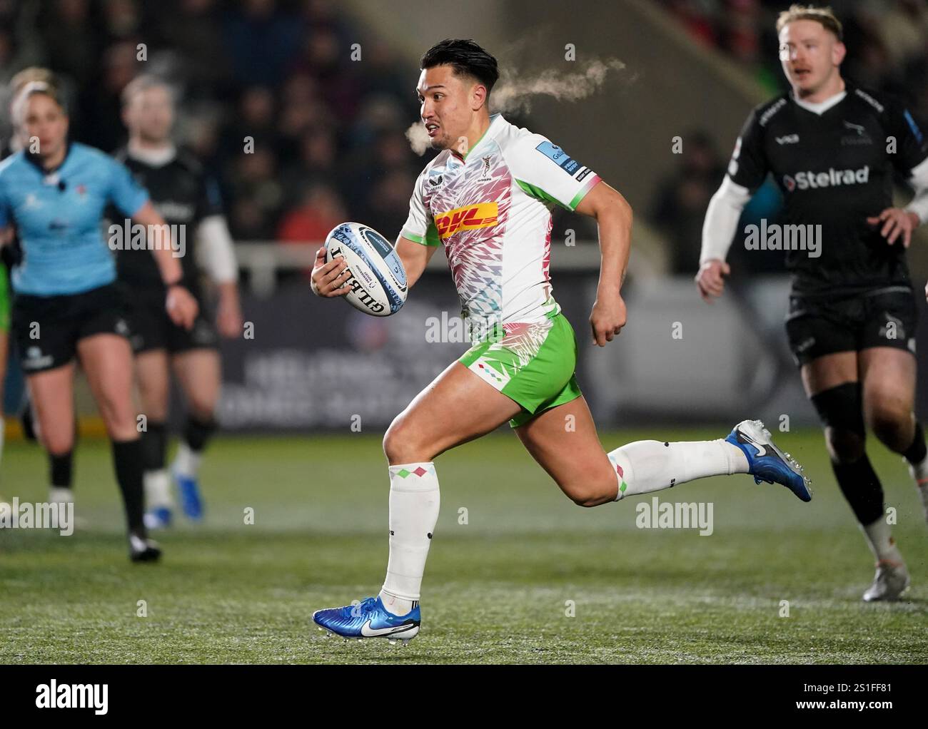 Harlequins Marcus Smith scores their side's second try of the game during the Gallagher Premiership match at Kingston Park, Newcastle upon Tyne. Picture date: Friday January 3, 2024. Stock Photo