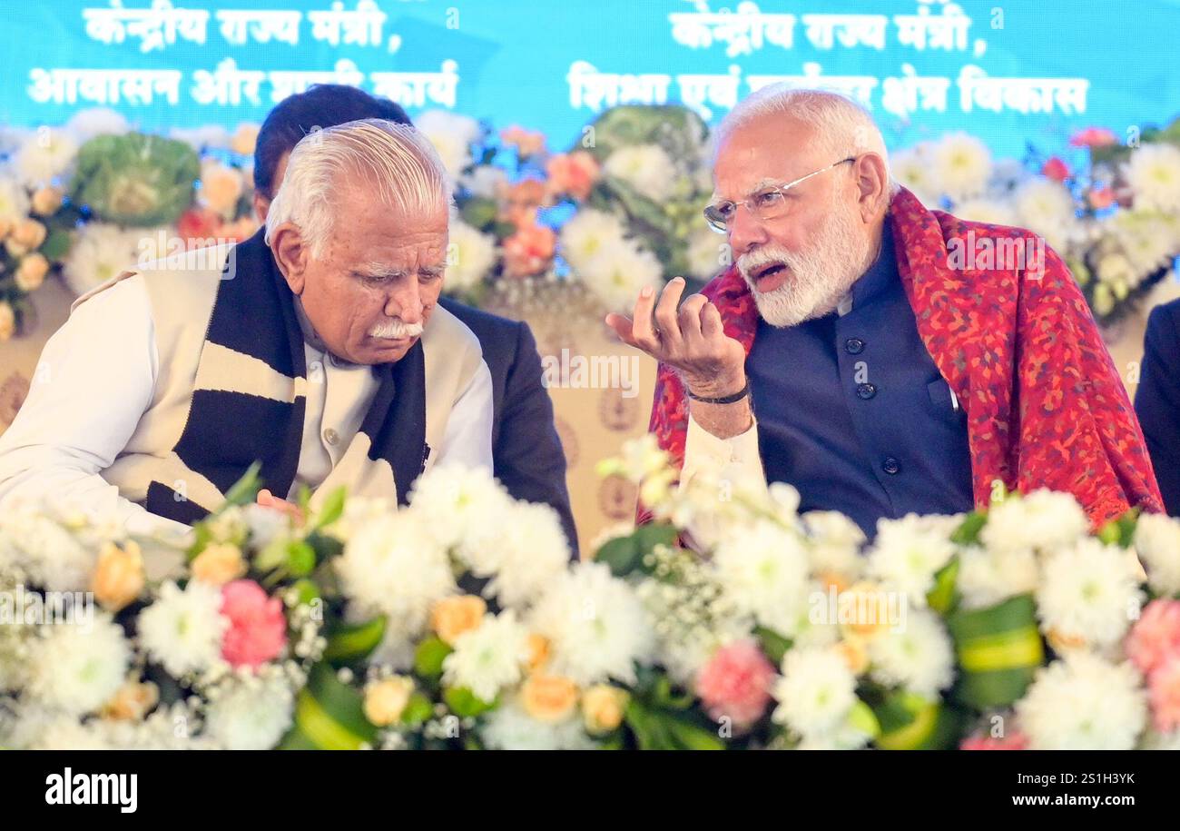 Modi Lal NEW DELHI, INDIA - JANUARY 3: Prime Minister Narendra Modi with Union ...