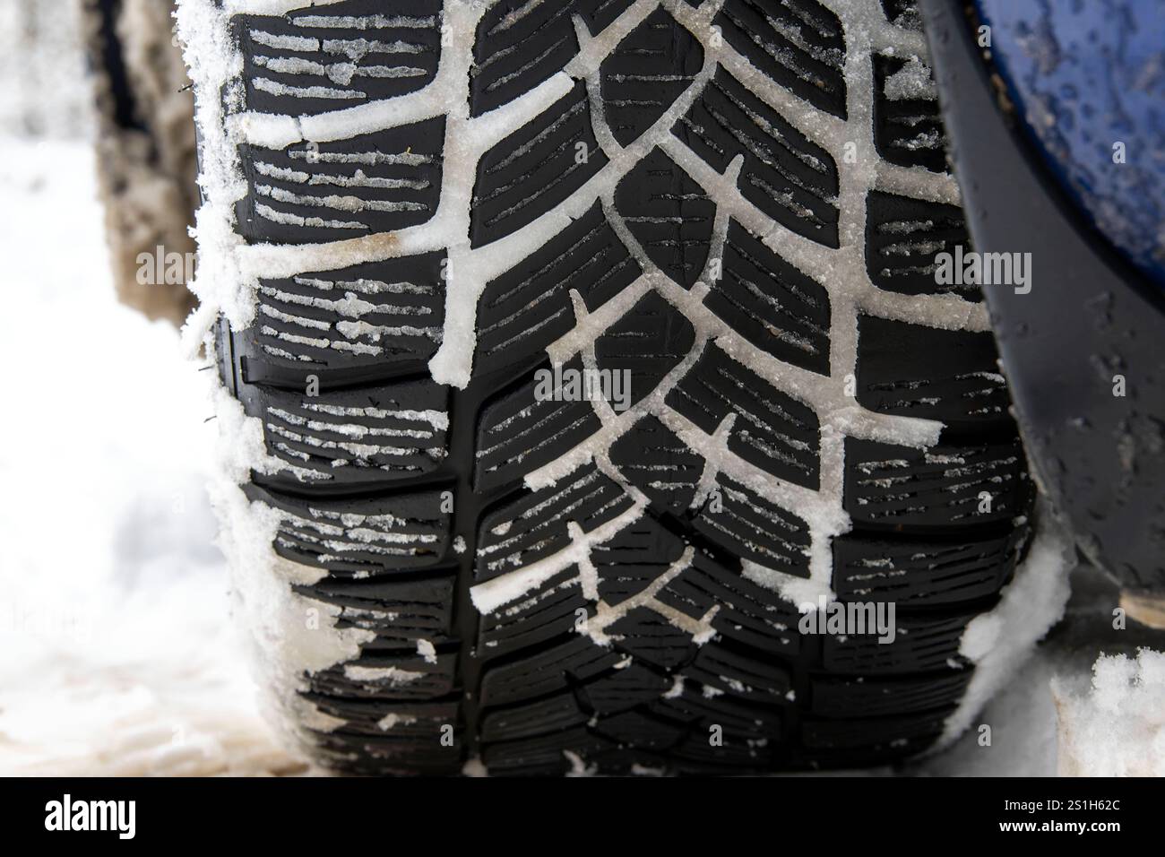 04 01 20253 winter in bayern winterreifenpflicht falsche bereifung