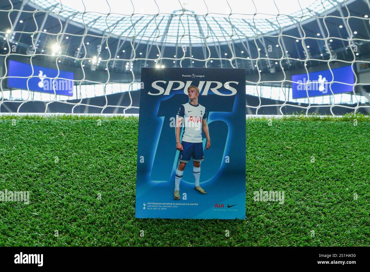 Tottenham Hotspur Stadium, London, UK. 4th Jan, 2025. Premier League ...