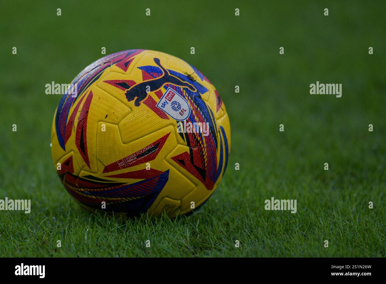 The official EFL match ball during the Sky Bet Championship match between Hull City and Leeds United at the MKM Stadium, Kingston upon Hull on Saturday 4th January 2025. (Photo: Scott Llewellyn | MI News) Credit: MI News & Sport /Alamy Live News Stock Photo