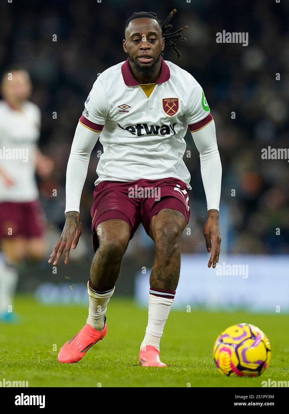Manchester, UK. 4th Jan, 2025. Aaron WanBissaka of West Ham United
