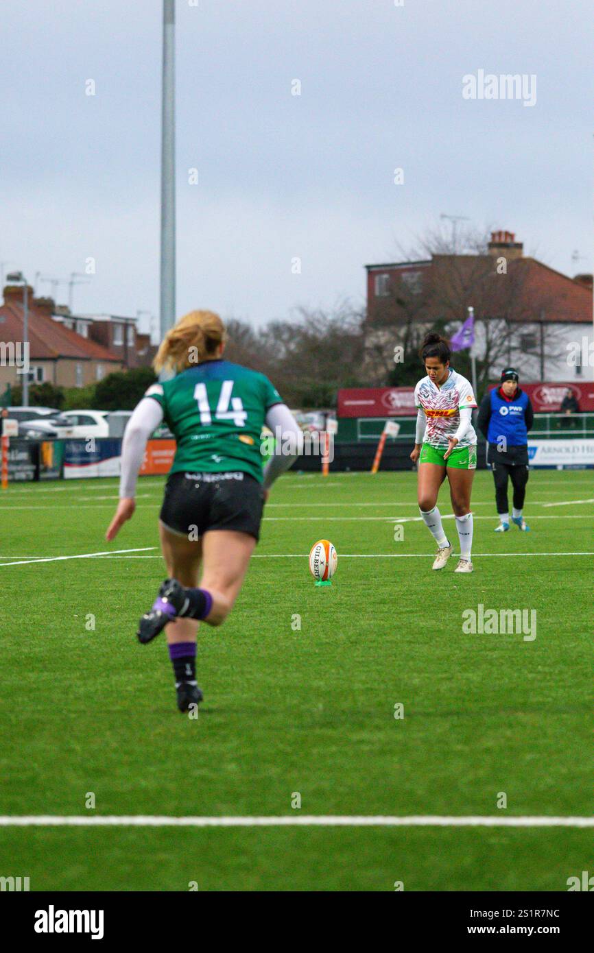 London, UK, 4th January 2025. Ealing Trailfinders wing Grace White