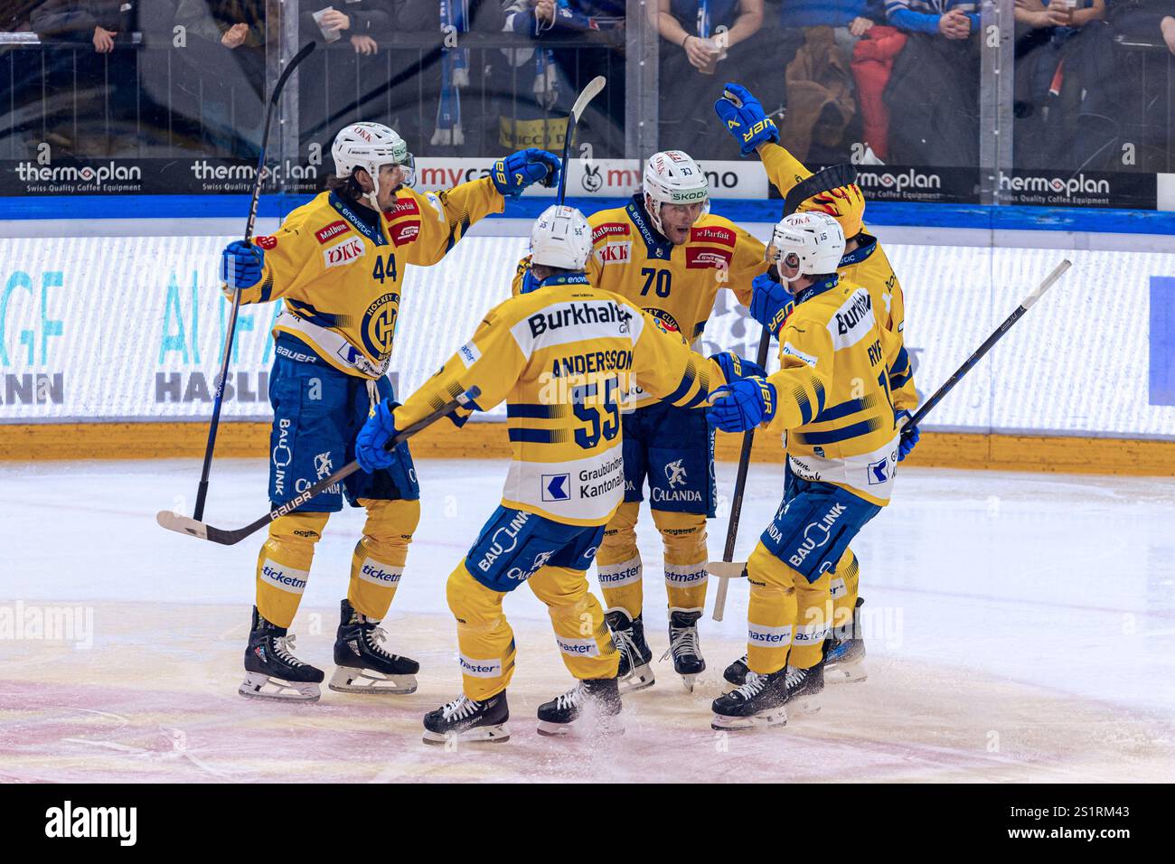 Goal scorer Enzo Corvi 70 (HC Davos) celebrates after the 13 goal