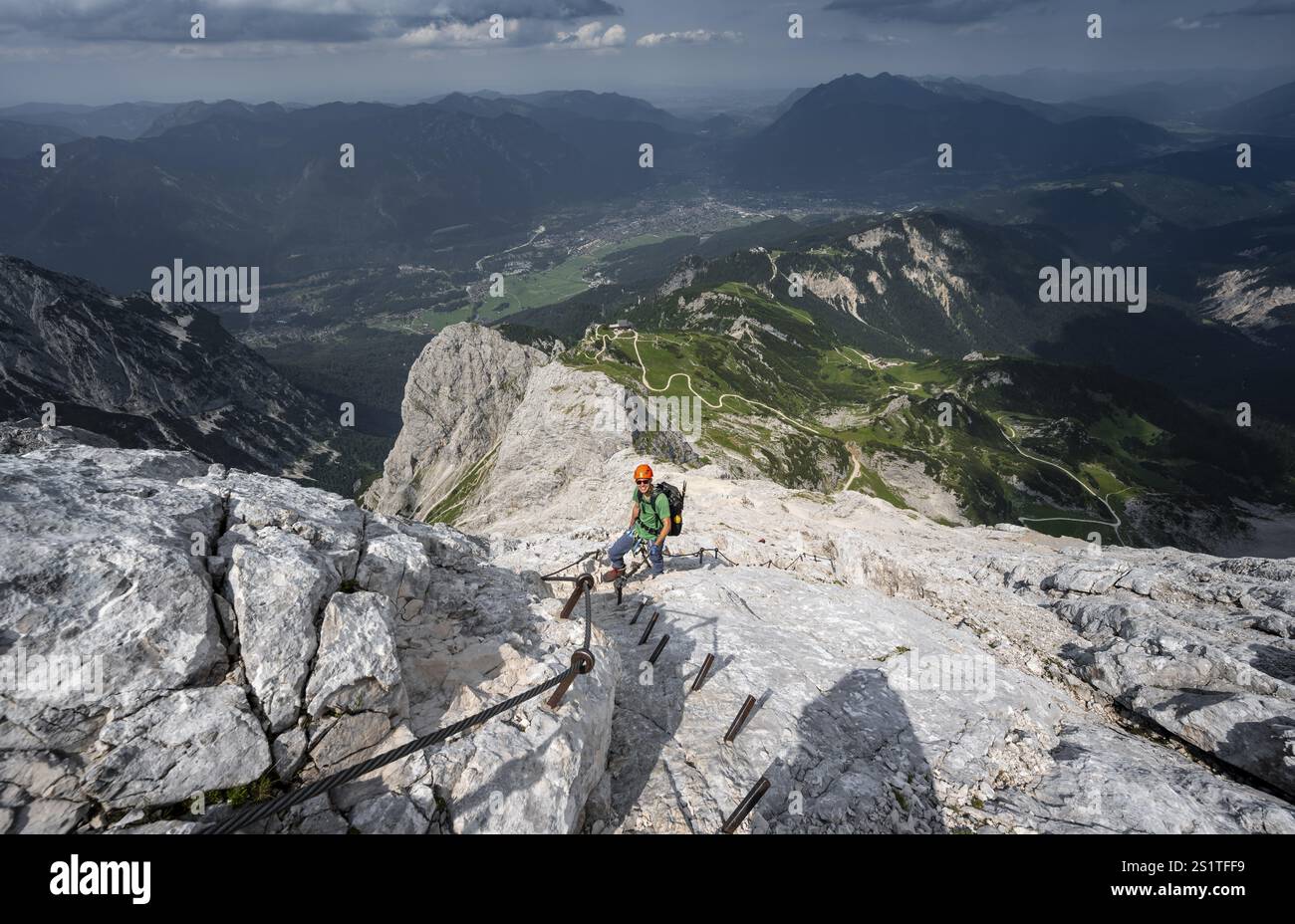Mountaineer on narrow rocky hi-res stock photography and images - Alamy