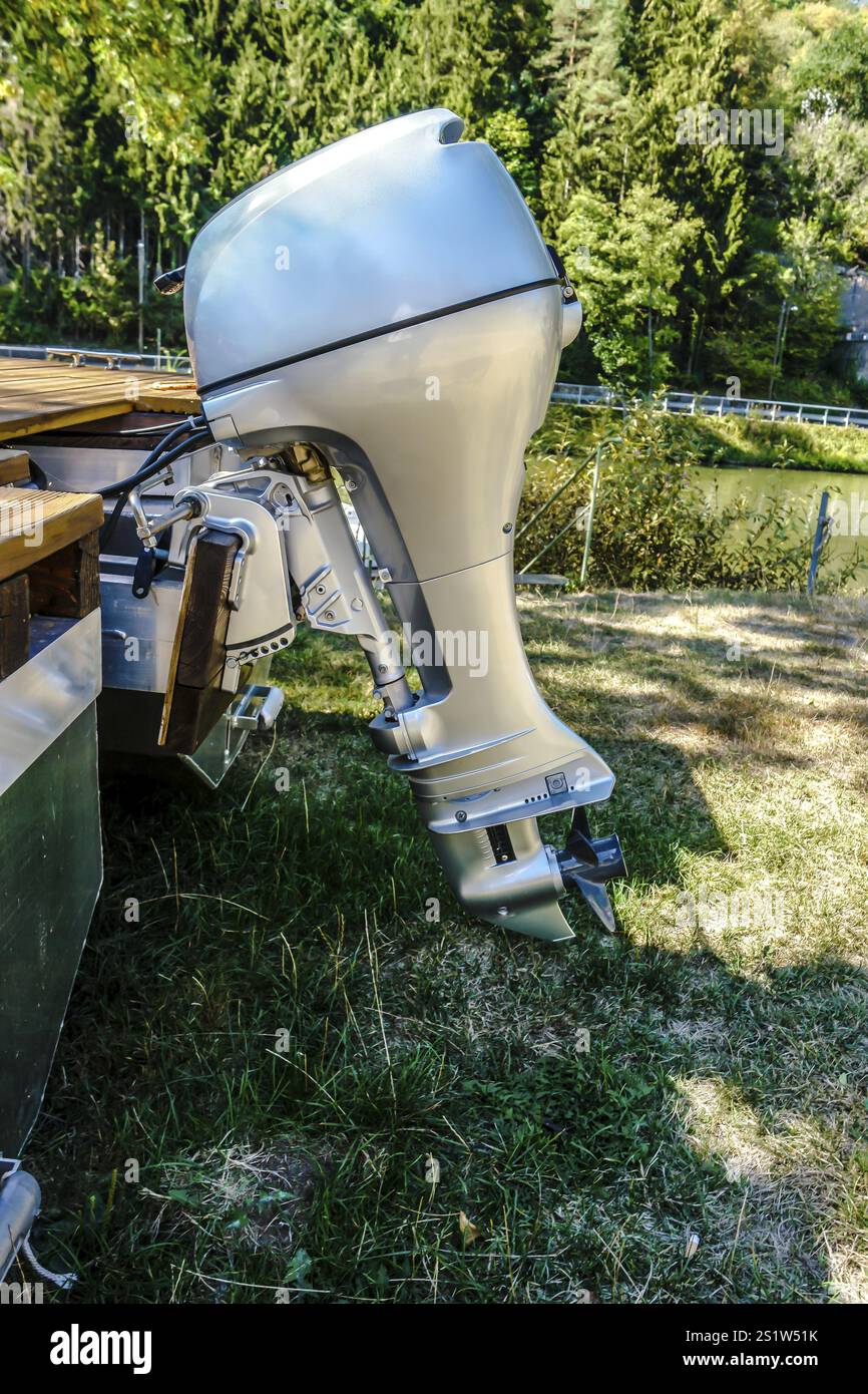 Schiffsmotor auf einem Boot. Aussenaufnahme Stock Photo