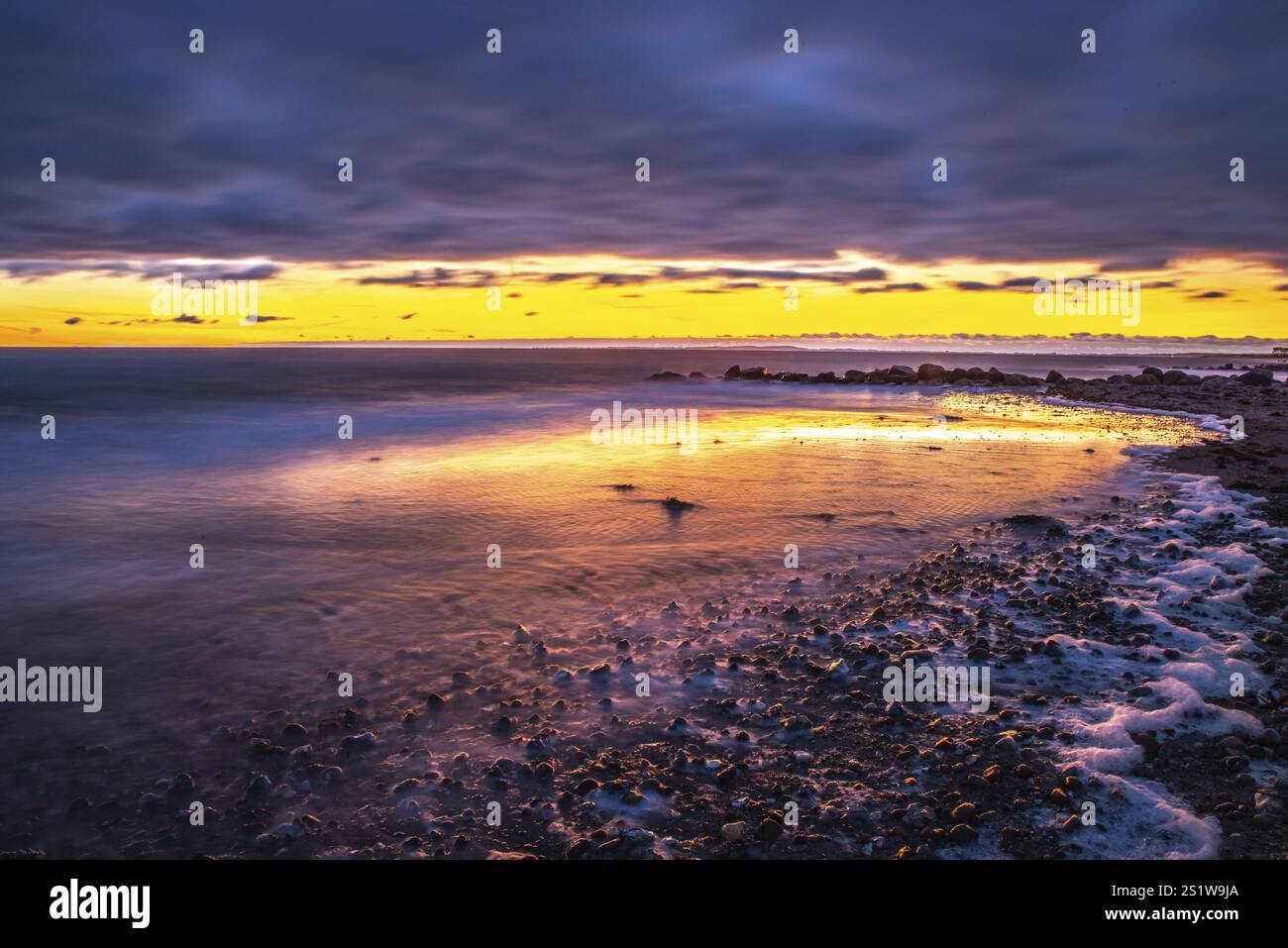 Colourful sun rise hi-res stock photography and images - Alamy