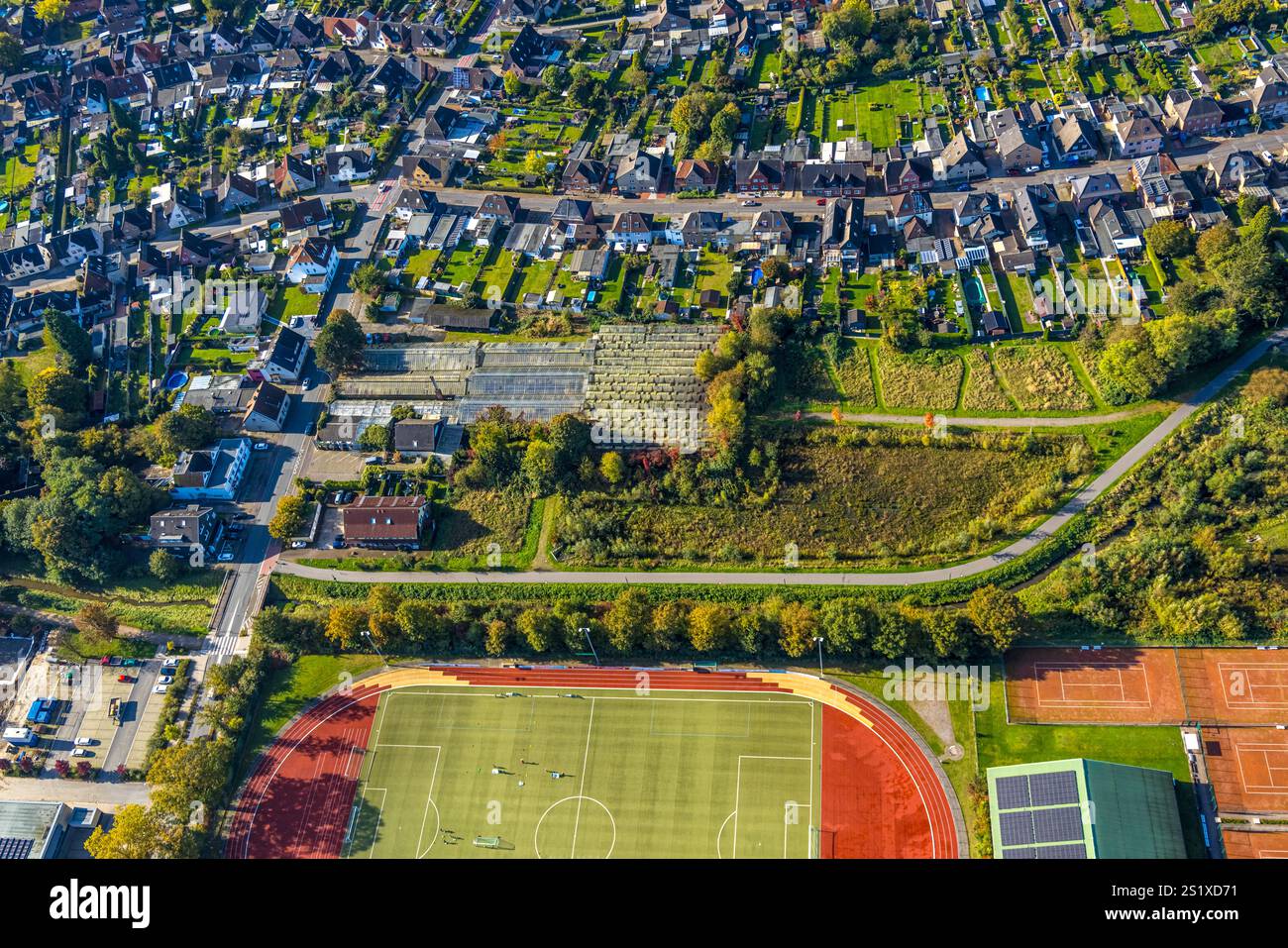 Luftbild, Blumen Wulfert Gewächshäuser an der Sparkassen Arena, Selm, Münsterland, Nordrhein-Westfalen, Deutschland Stock Photo