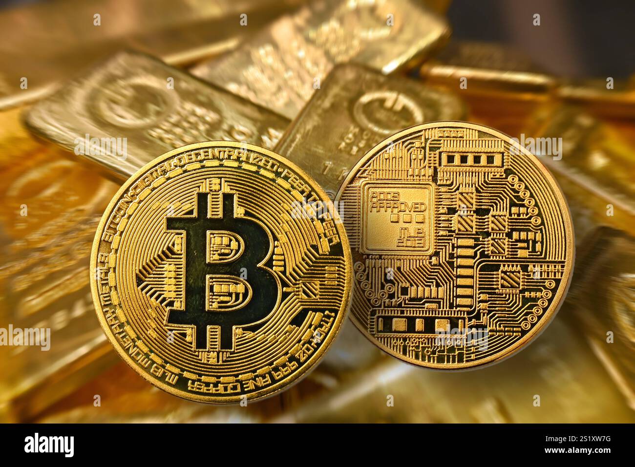 Themenfoto BITCOIN Waehrung,Kryptowaehrung Symbolfoto,Hoehenflug.Bitcons  SYMBOLFOTO, *** theme photo BITCOIN currency,cryptocurrency symbol photo  ,high altitude flight bitcons SYMBOL PHOTO Stock Photo - Alamy