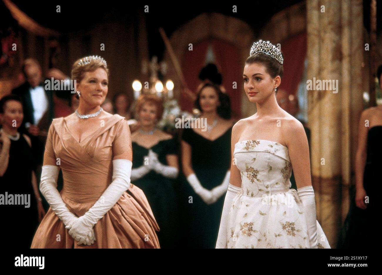 The Princess Diaries Julie Andrews & Anne Hathaway Stock Photo Alamy(01)