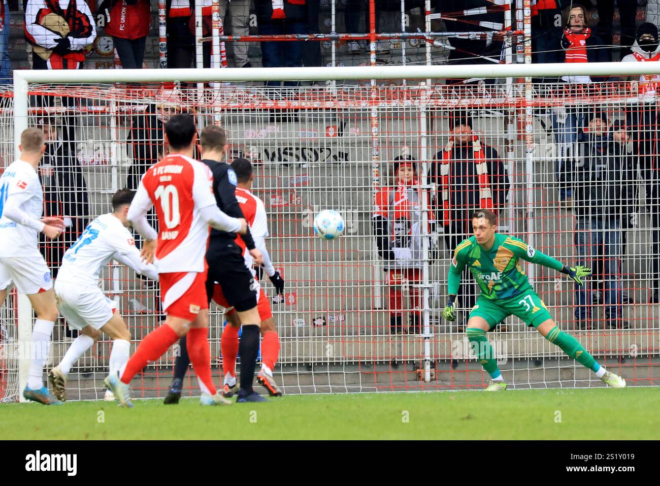 Berlin, Deutschland. 05th Jan, 2025. 05.01.2025, Stadion Alte ...