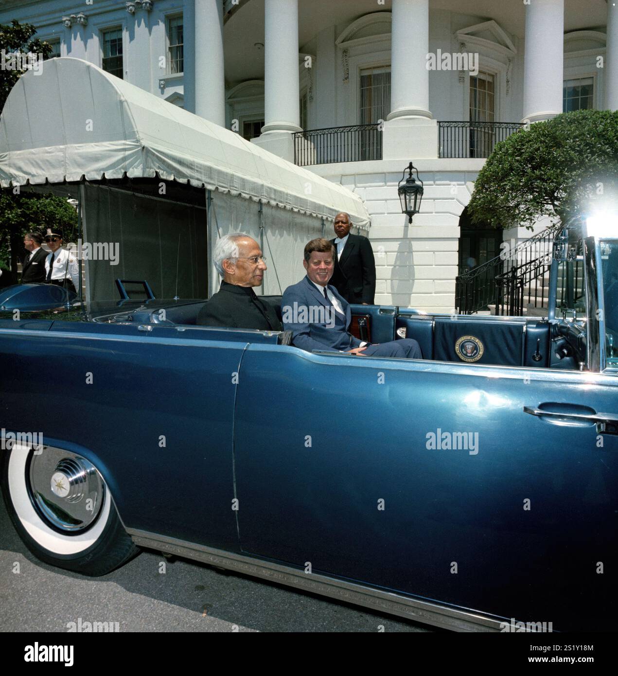 KN-C28940 04 June 1963 Parade in honor of Dr. Sarvepalli Radhakrishnan ...