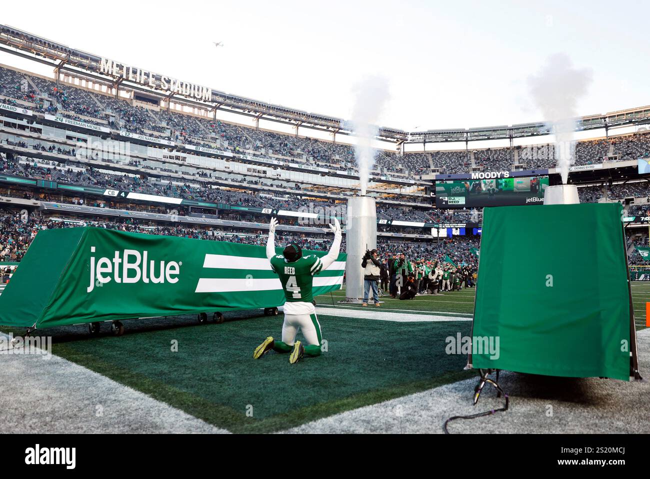 East Rutherford, United States. 05th Jan, 2025. New York Jets D.J. Reed reacts as he takes the field when introduced before the game against the Miami Dolphins in the final week of the NFL regular season at MetLife Stadium in East Rutherford, New Jersey on Sunday, January 5, 2025. Photo by John Angelillo/UPI Credit: UPI/Alamy Live News Stock Photo