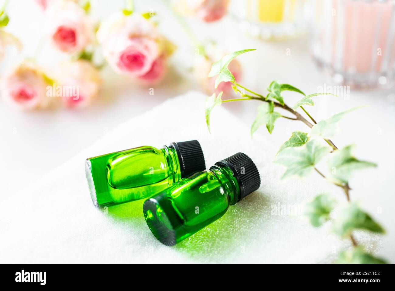 Aroma oil hi-res stock photography and images - Alamy