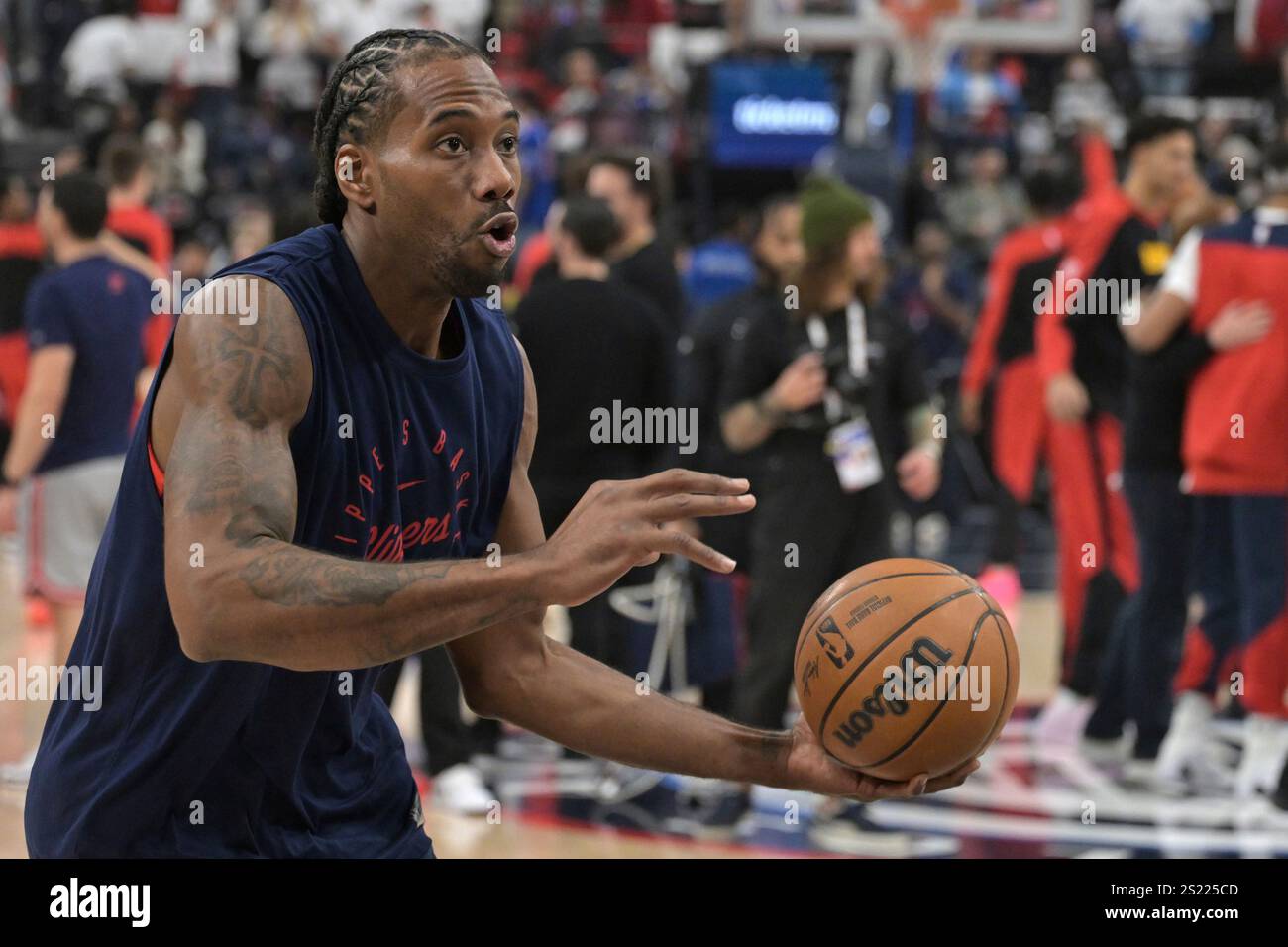 Los Angeles Clippers forward Kawhi Leonard warms up prior to an NBA