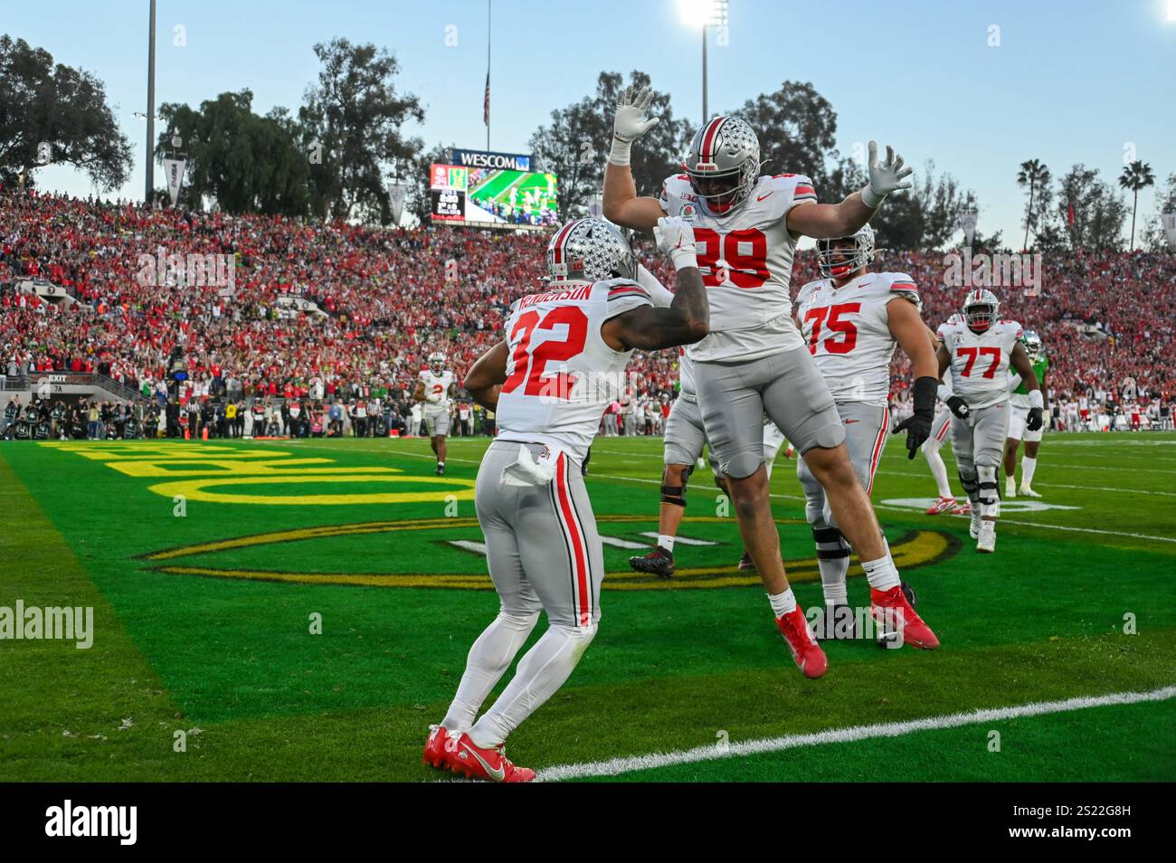 Ohio State Buckeyes running back TreVeyon Henderson (32) during the