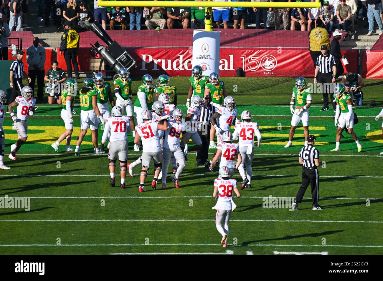 Ohio State Buckeyes celebrate a touchdown during the Rose Bowl game