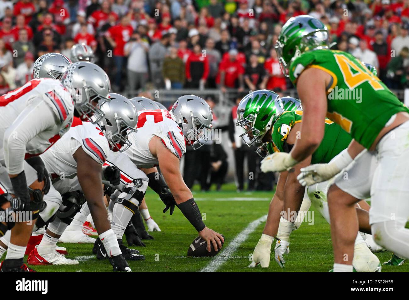Ohio State Buckeyes and Oregon Ducks during the Rose Bowl game