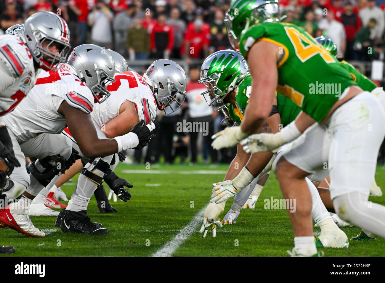 Ohio State Buckeyes and Oregon Ducks during the Rose Bowl game