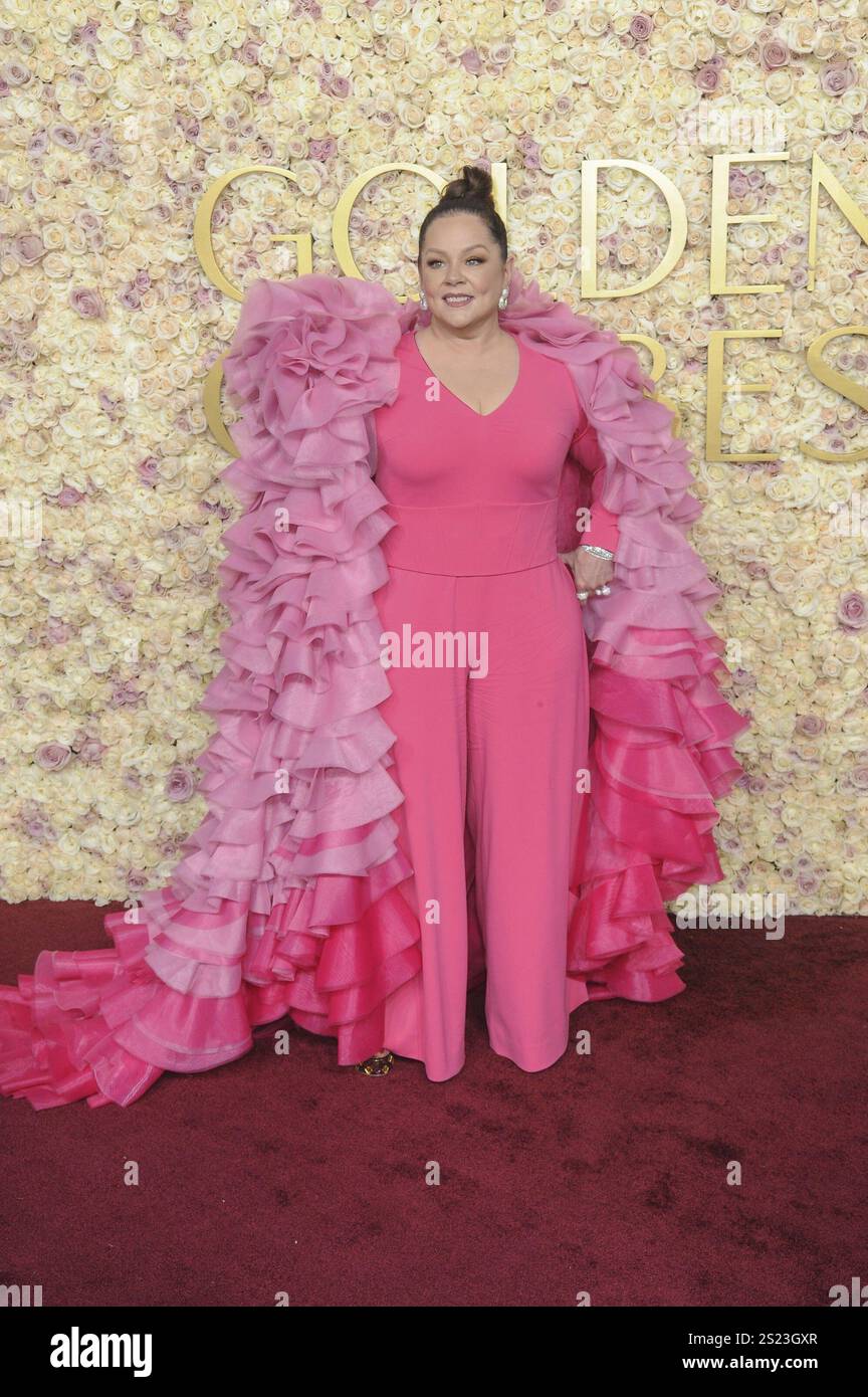 melissa mccarthy pink dress Melissa McCarthy Wore Valentino To 'The Little Mermaid' London Premiere