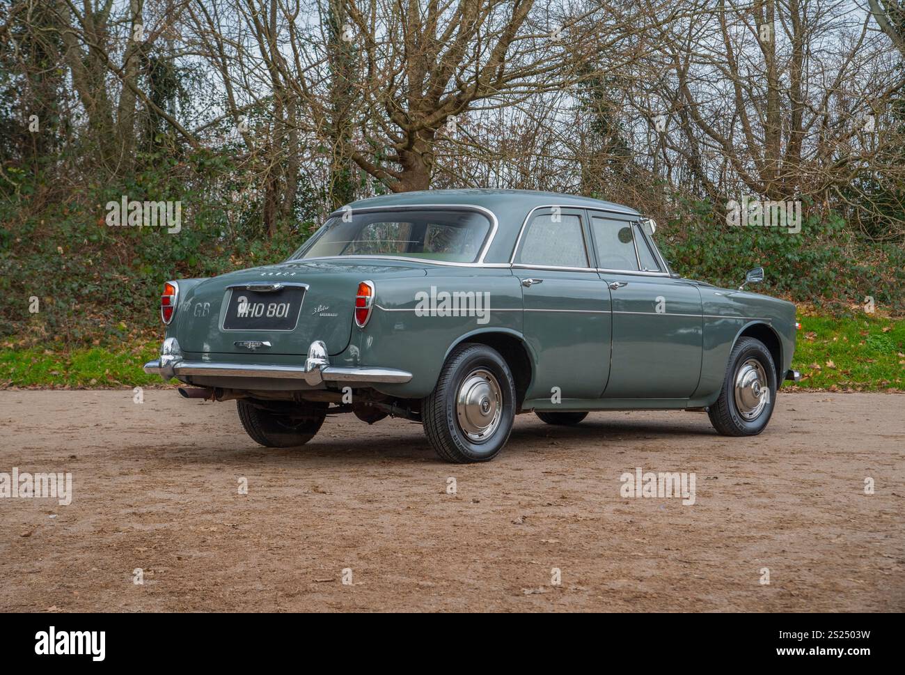 1963 Rover P5 3 Litre classic 1960s British saloon car Stock Photo - Alamy